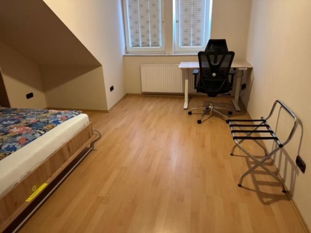 Handwerkerzimmer Düsseldorf Esterno foto